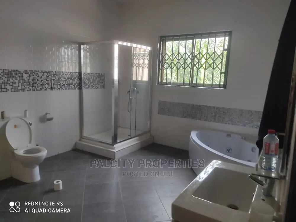 7bdrm House in Hilltop Gated, Kumasi Metropolitan for Rent
