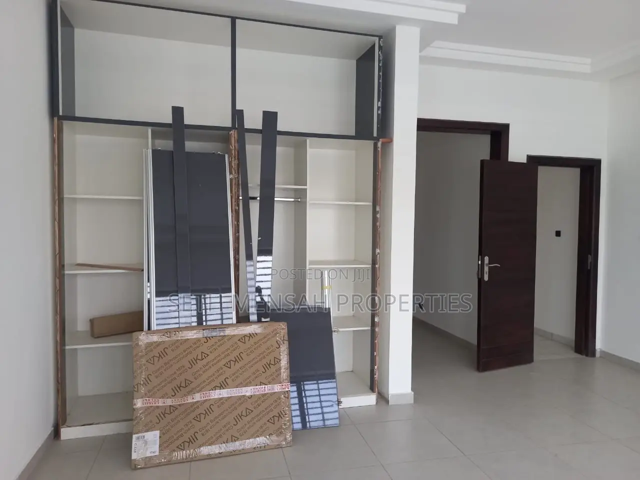4bdrm House in Ashomang Estate for Sale