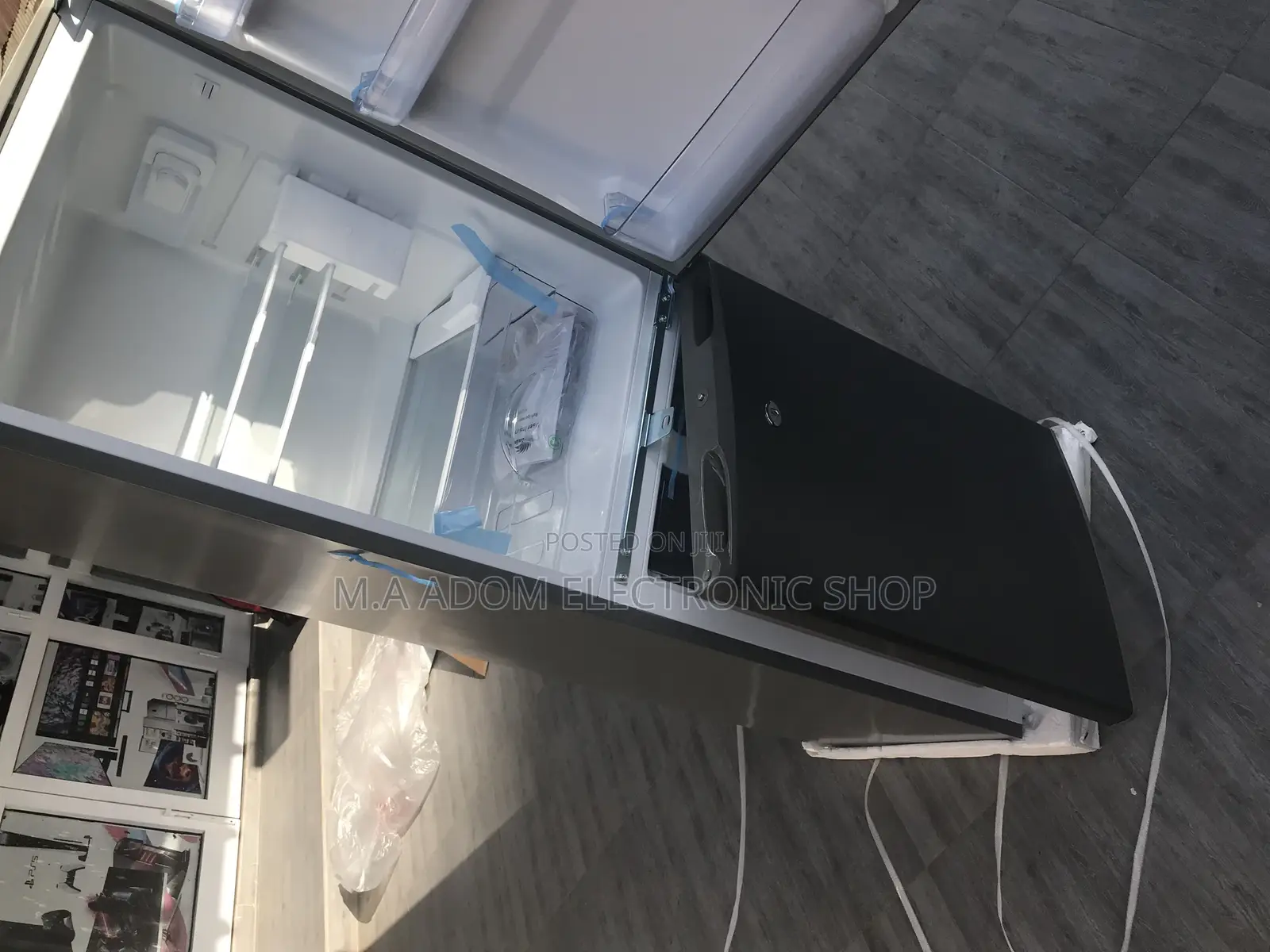 Designed Rainbow RF-200B 140 Liters Fridge