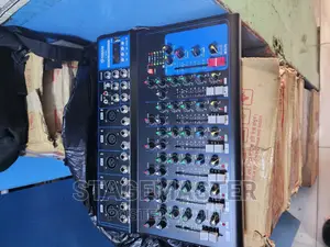 Yamaha 7 Channel Raw Mixer