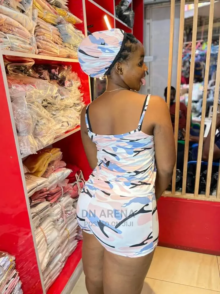 Ladies Sleep Wear With Bonnet