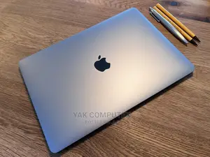 New Laptop Apple MacBook Pro 2022 M2 8GB Apple M2 HDD+SSD 512GB