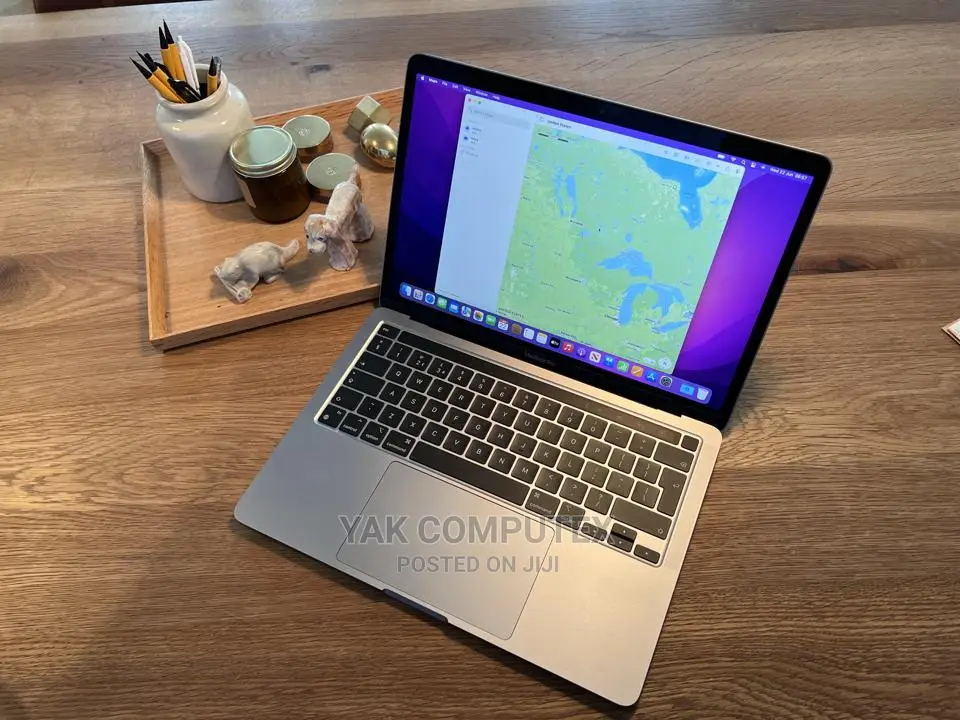New Laptop Apple MacBook Pro 2022 M2 8GB Apple M2 HDD+SSD 512GB