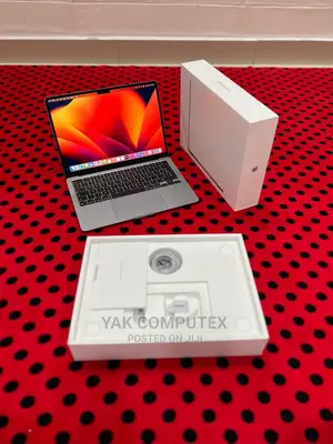 New Laptop Apple MacBook Air 2022 M2 8GB Apple M2 SSD 512GB