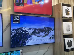 Mesmeric Newly Sealed LG 65UQ8000 UHD 65” Tv