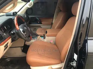Car Rental . V8 Available for Hire in Ghana