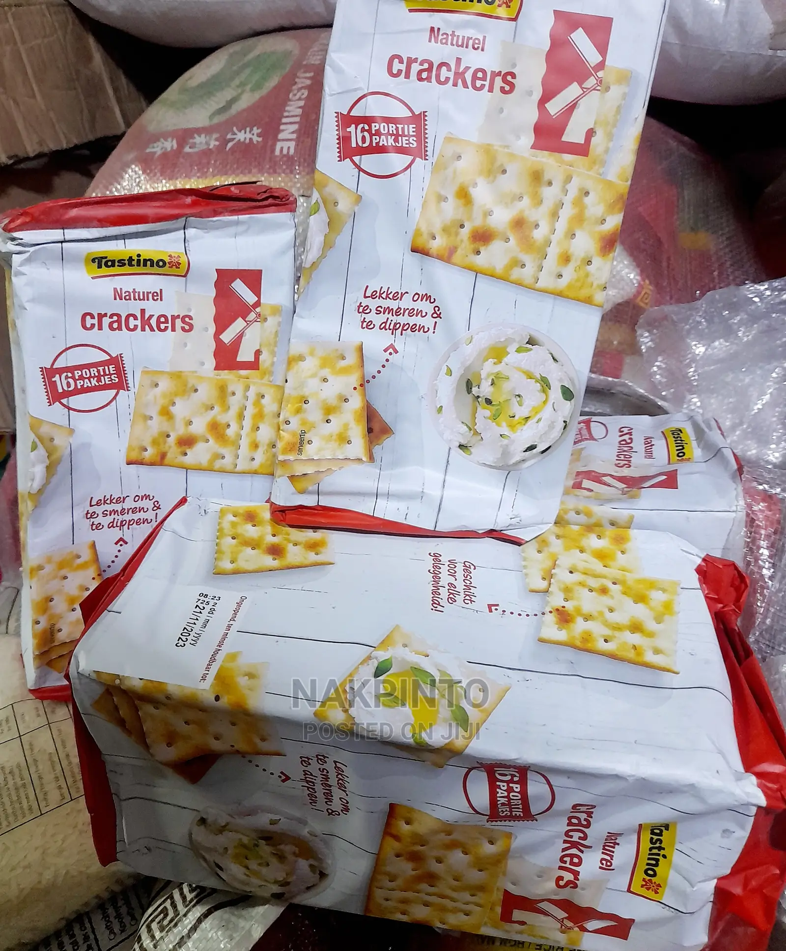Natural Crackers. Biscuits