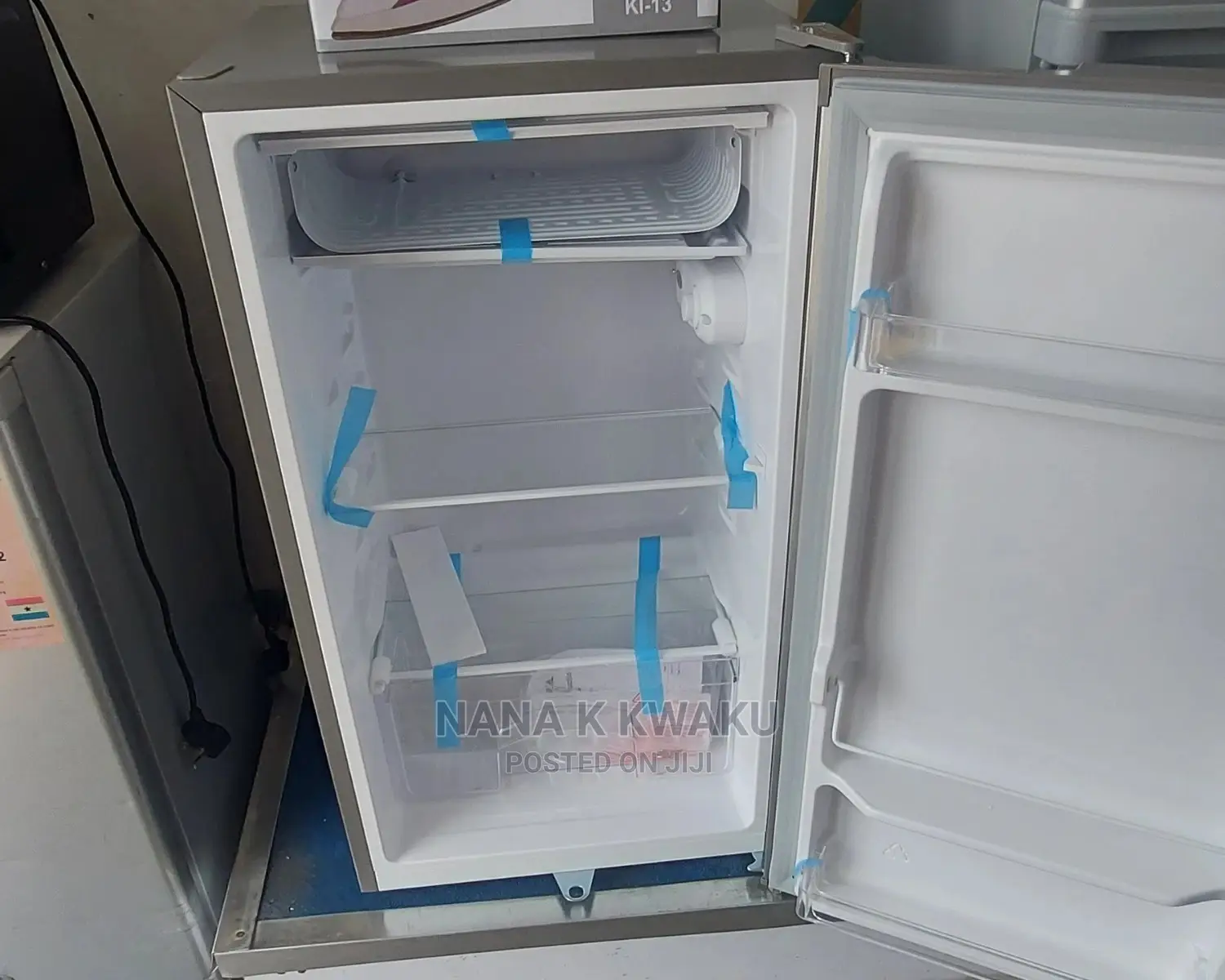 New Quality_pearl Table Top Fridge Silver