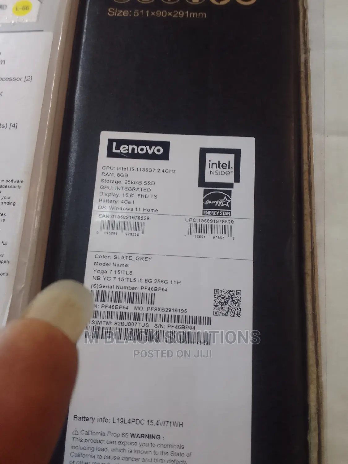 New Laptop Lenovo Yoga 700 8GB Intel Core I5 SSD 256GB