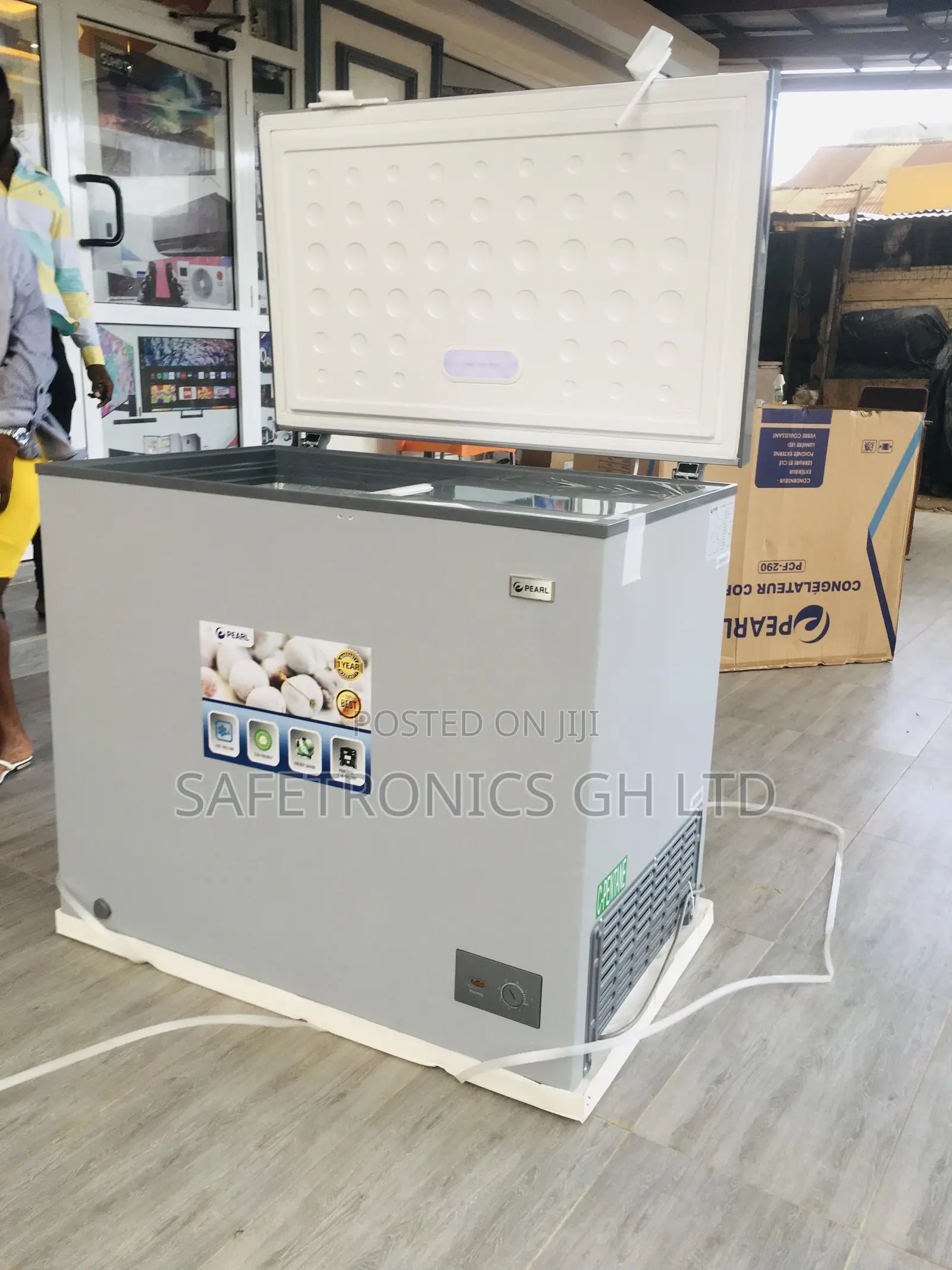 Pearl Chest Freezer 100 Litres – Silver PCF-