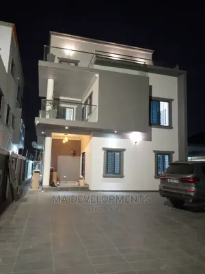 5bdrm House in Ma Developments, Achimota for sale