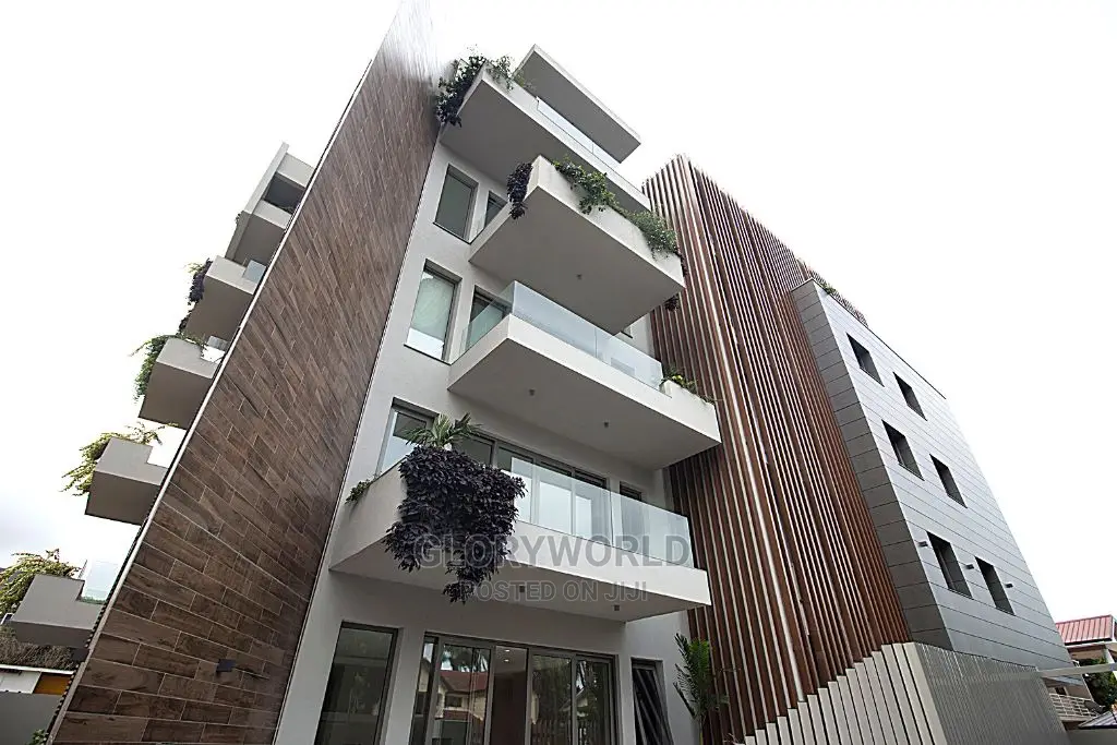 Luxurious Furnished Studio Apartment at Labone