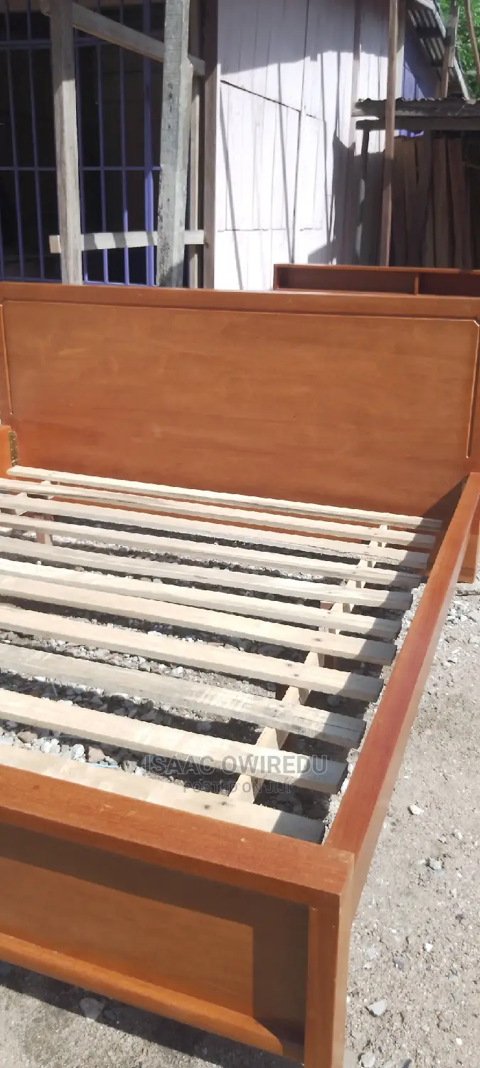 Wooden Polished Bed