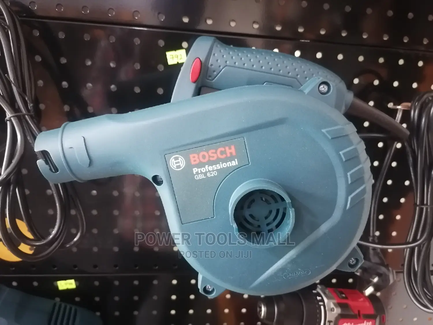 Bosch GBL 620-Watt Air Blower