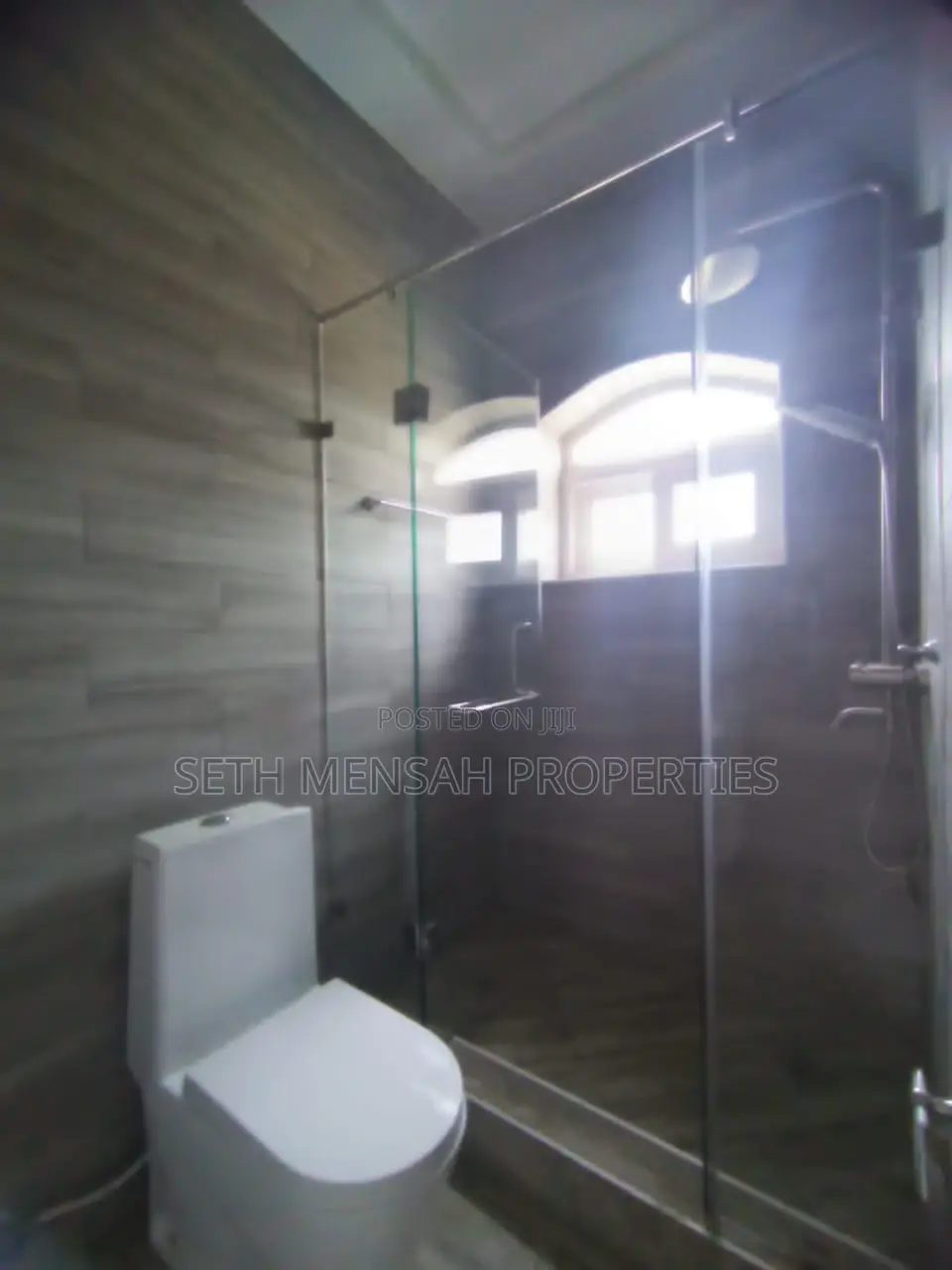 3bdrm Apartment in Skm, Bawaleshie for Rent