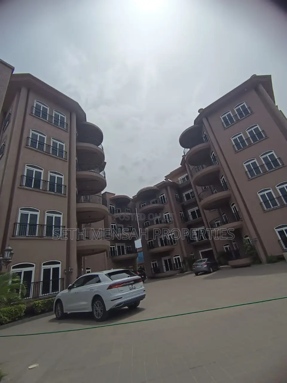 3bdrm Apartment in Skm, Bawaleshie for Rent