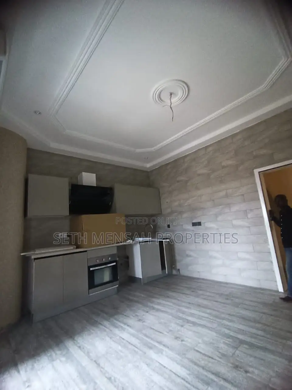 3bdrm Apartment in Skm, Bawaleshie for Rent