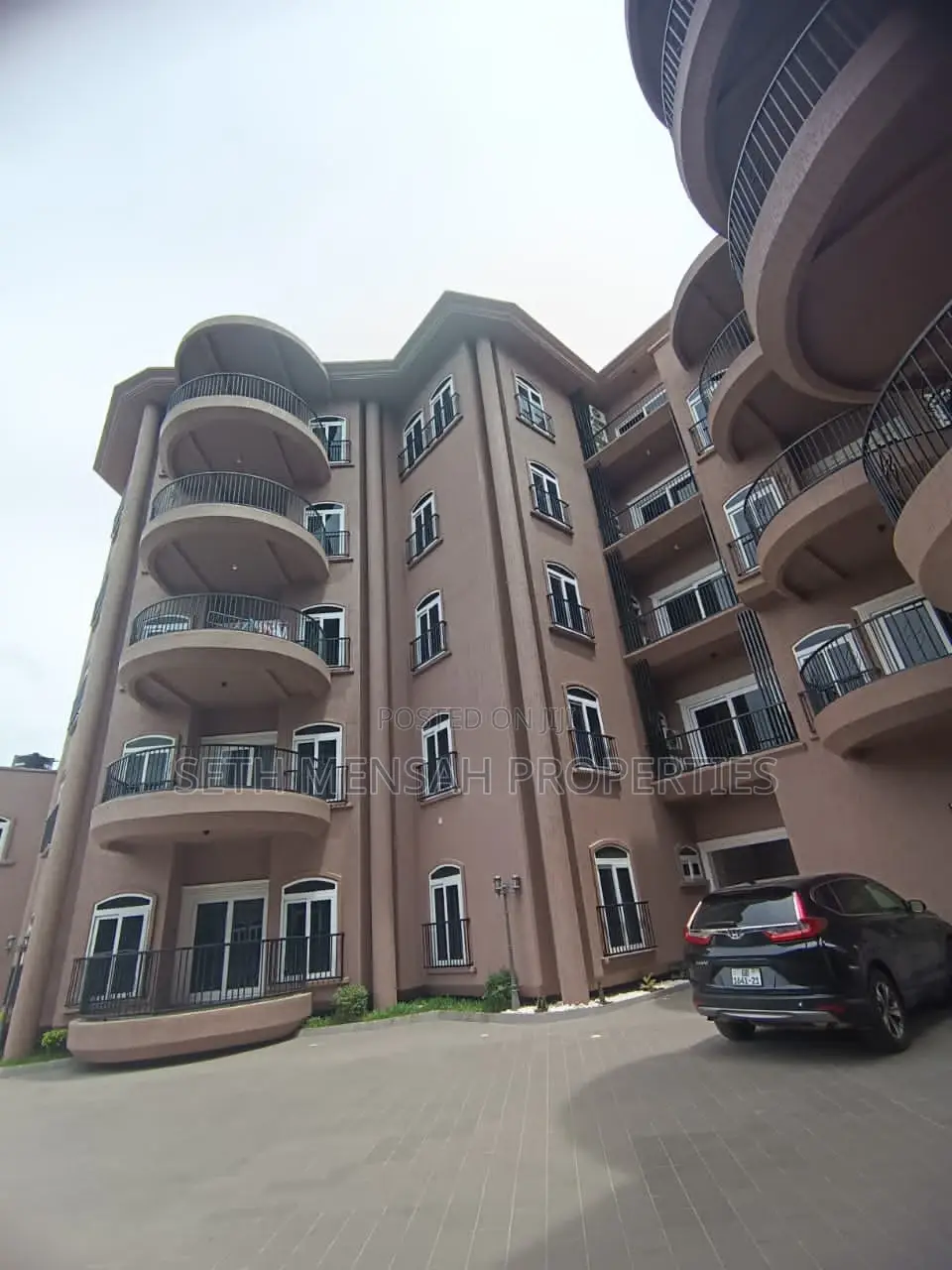 3bdrm Apartment in Skm, Bawaleshie for Rent
