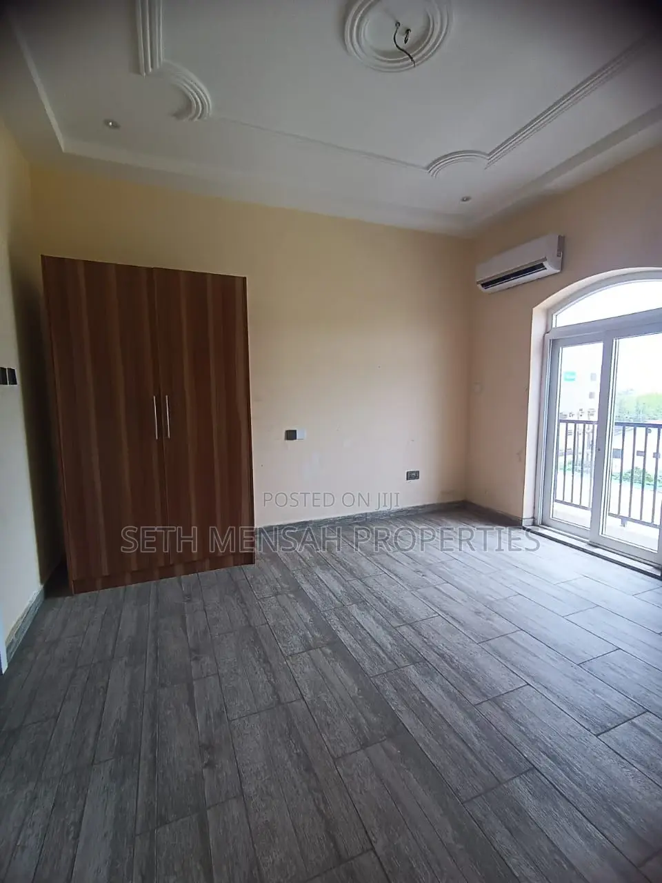 3bdrm Apartment in Skm, Bawaleshie for Rent