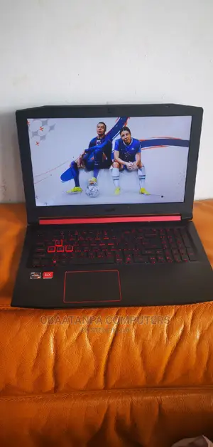 Laptop Acer NITRO 5 8GB AMD Ryzen HDD 1T