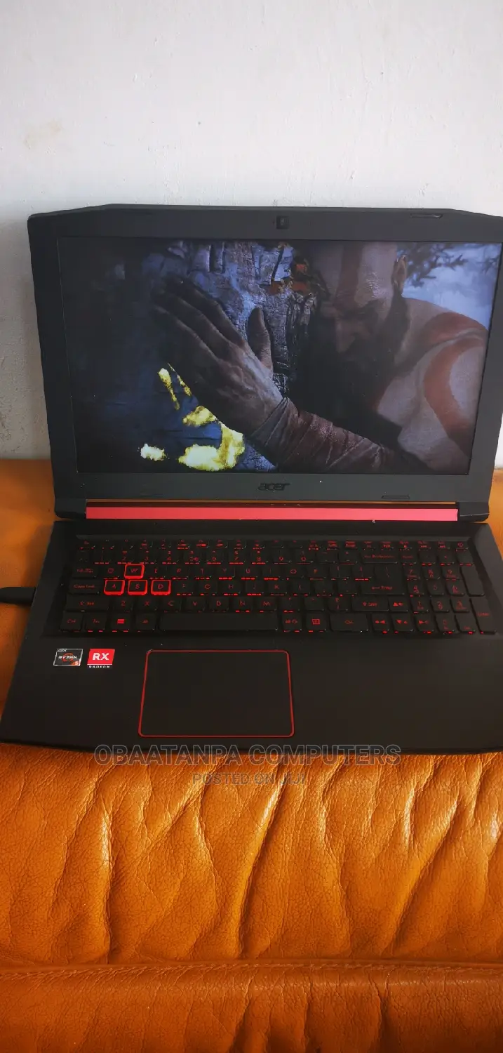 Laptop Acer NITRO 5 8GB AMD Ryzen HDD 1T