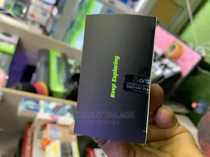 Oriamo iPhone Charger