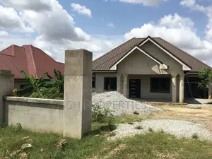 4bdrm House in Trede New Site, Kumasi Metropolitan for sale