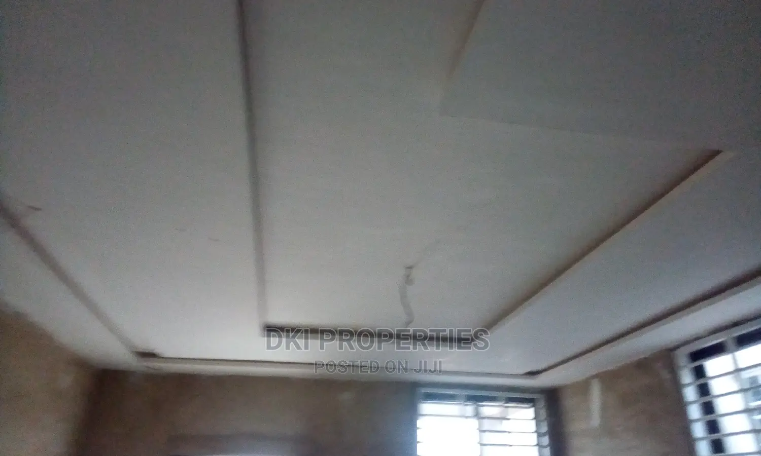 4bdrm House in Dki Properties, Adenta for sale