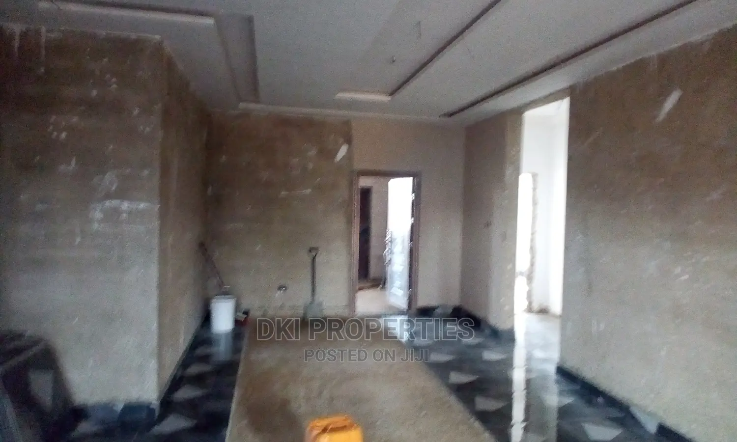 4bdrm House in Dki Properties, Adenta for sale