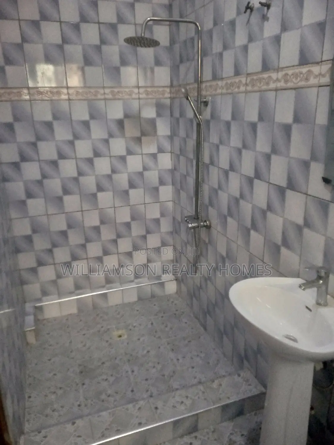 2bdrm Apartment in Hfc Estate, Spintex for rent