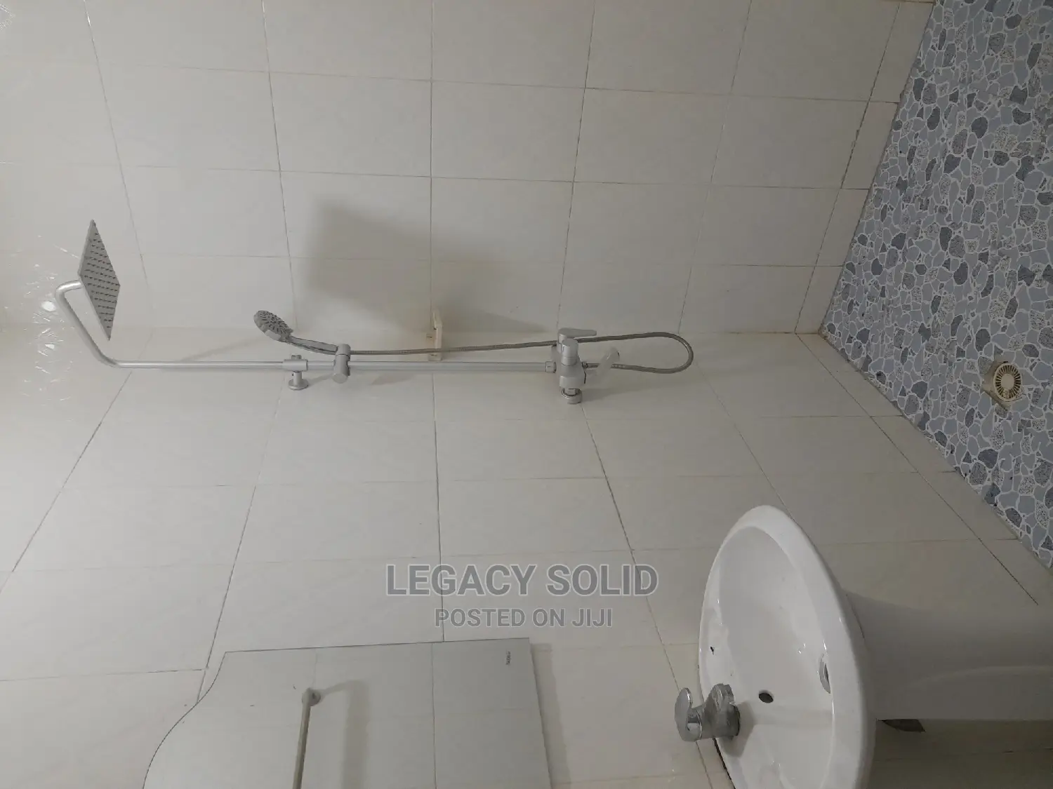 2bdrm Apartment in Legacy Solid Real, Teshie for rent
