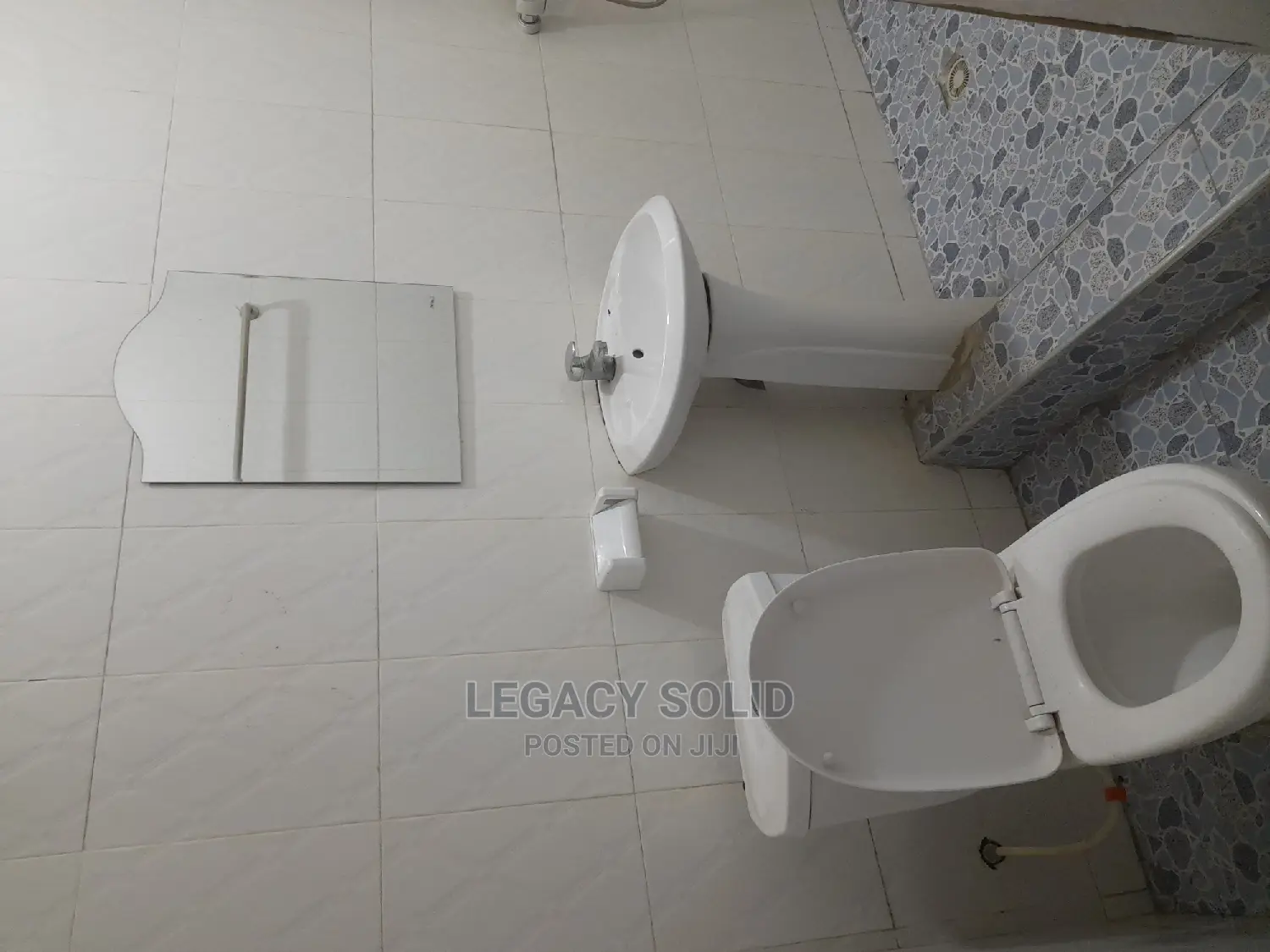 2bdrm Apartment in Legacy Solid Real, Teshie for rent