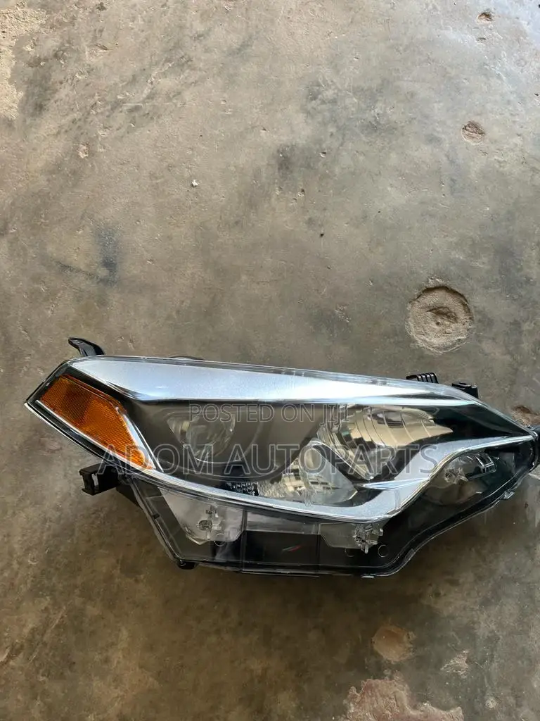 Toyota Corolla 2014 2015 2016 Headlights