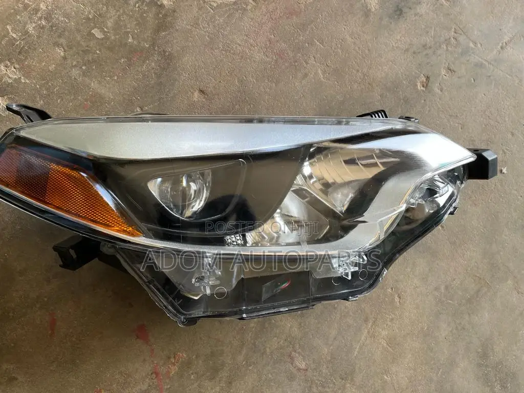 Toyota Corolla 2014 2015 2016 Headlights