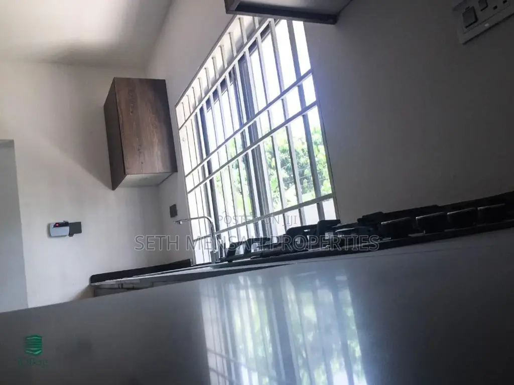 4bdrm House in Skm, Airport Residential Area for Rent