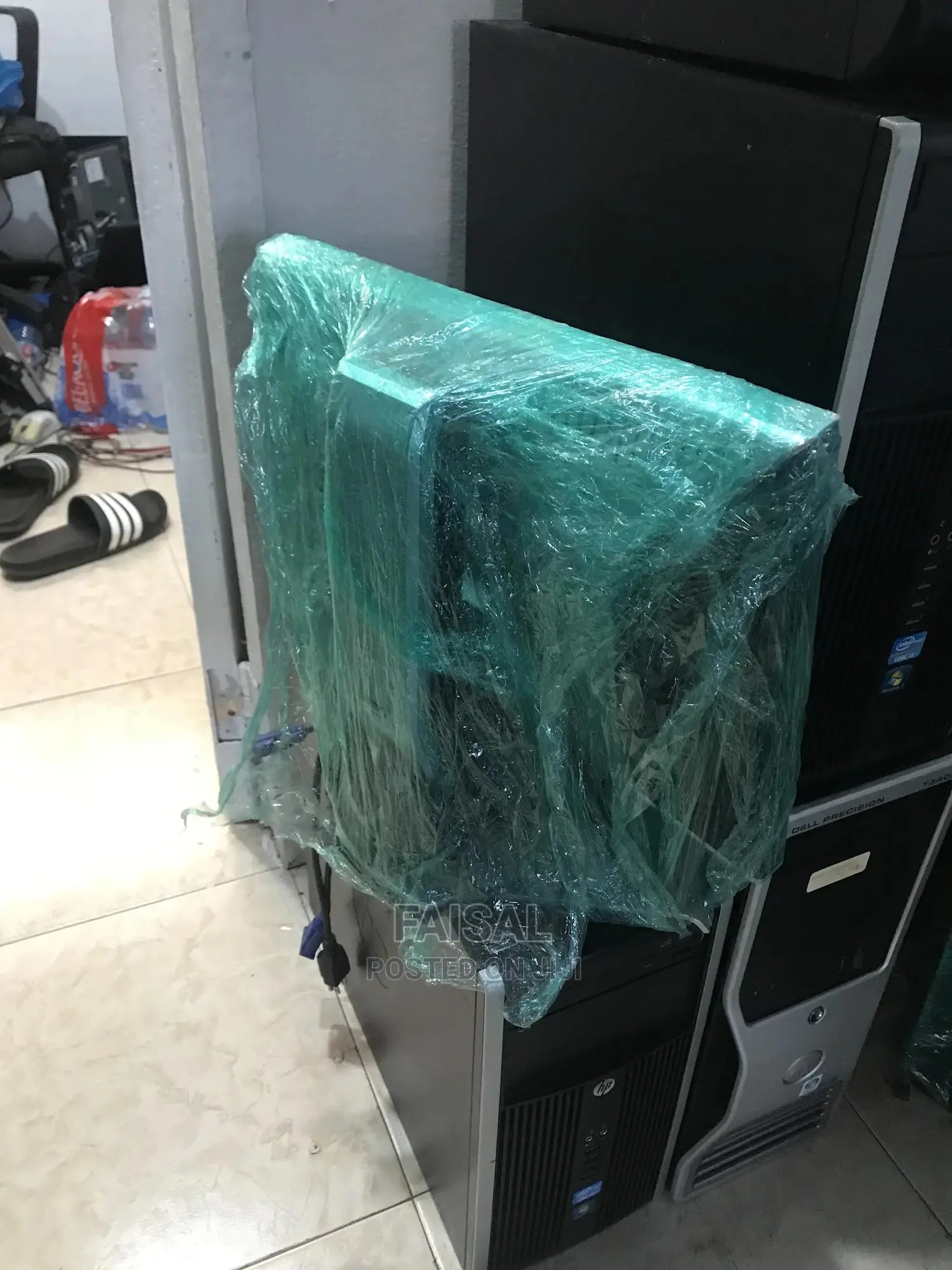 17inch Dell Monitor Neat