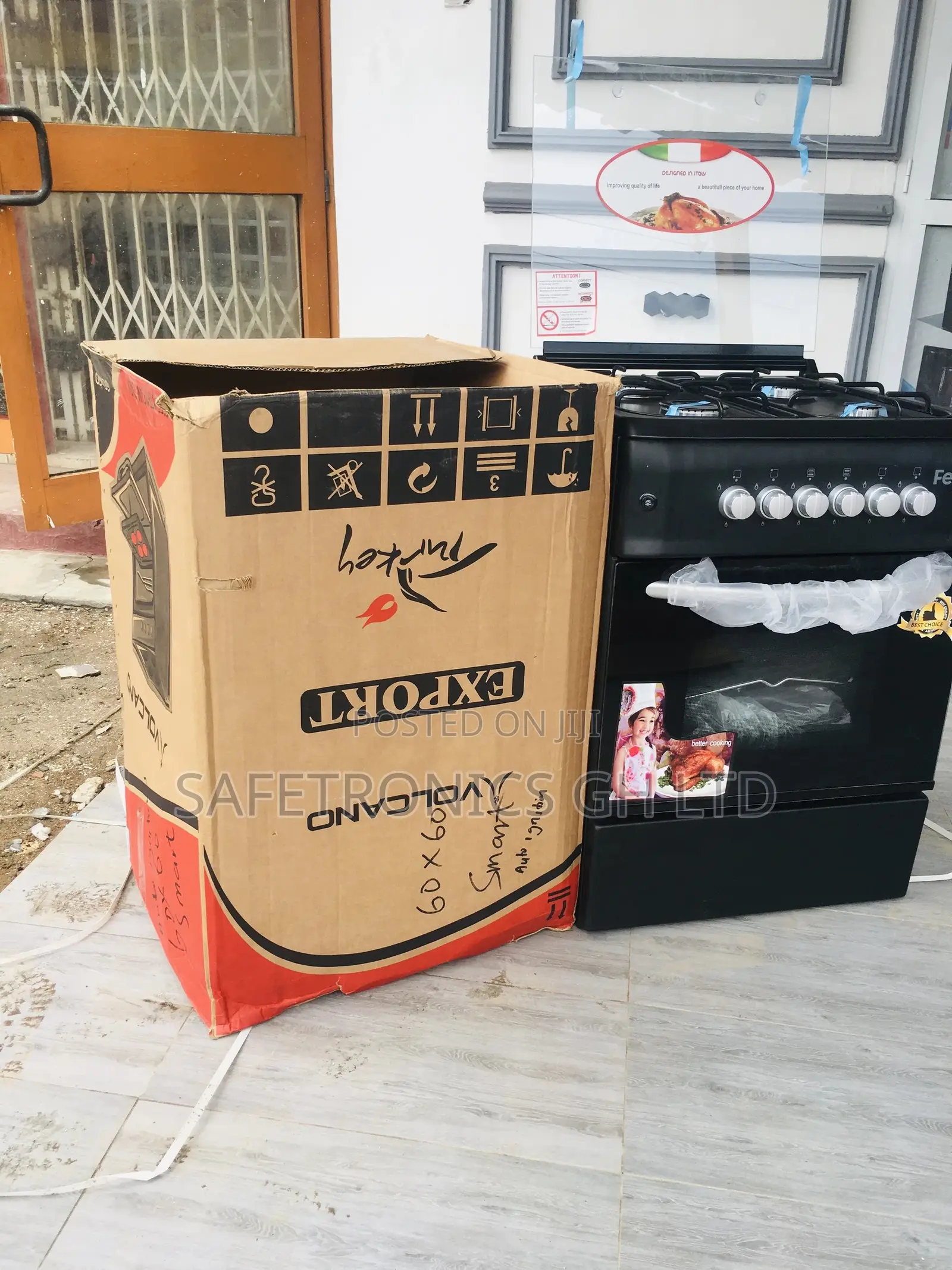 Ferre Black 4 Gas Burner Oven Grill