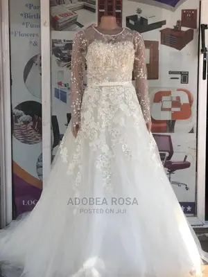 Photo - Wedding Gown