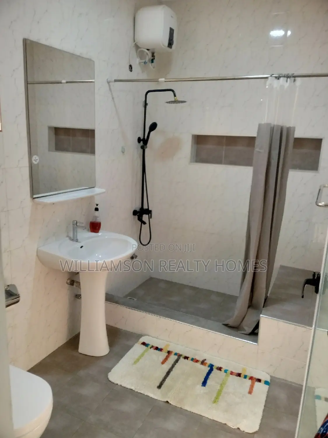 Furnished/Luxury 2bedrms Apt,Spintex