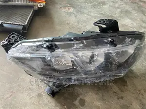 Honda Civic 2017,2018,2019,2020,2021 Headlights