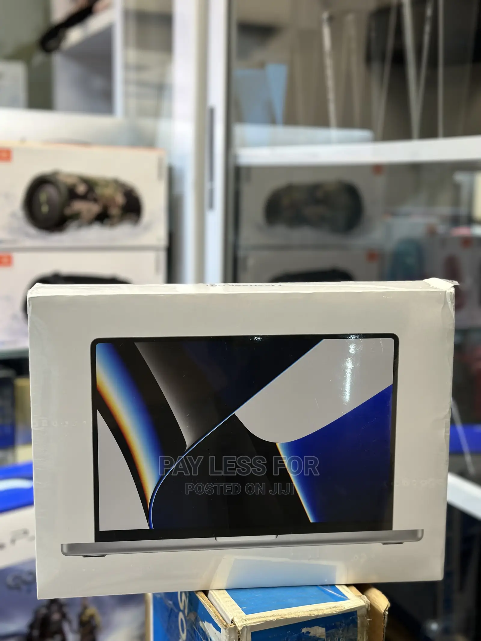 New Laptop Apple MacBook Pro M1 16GB Apple M1 Pro SSD 512GB