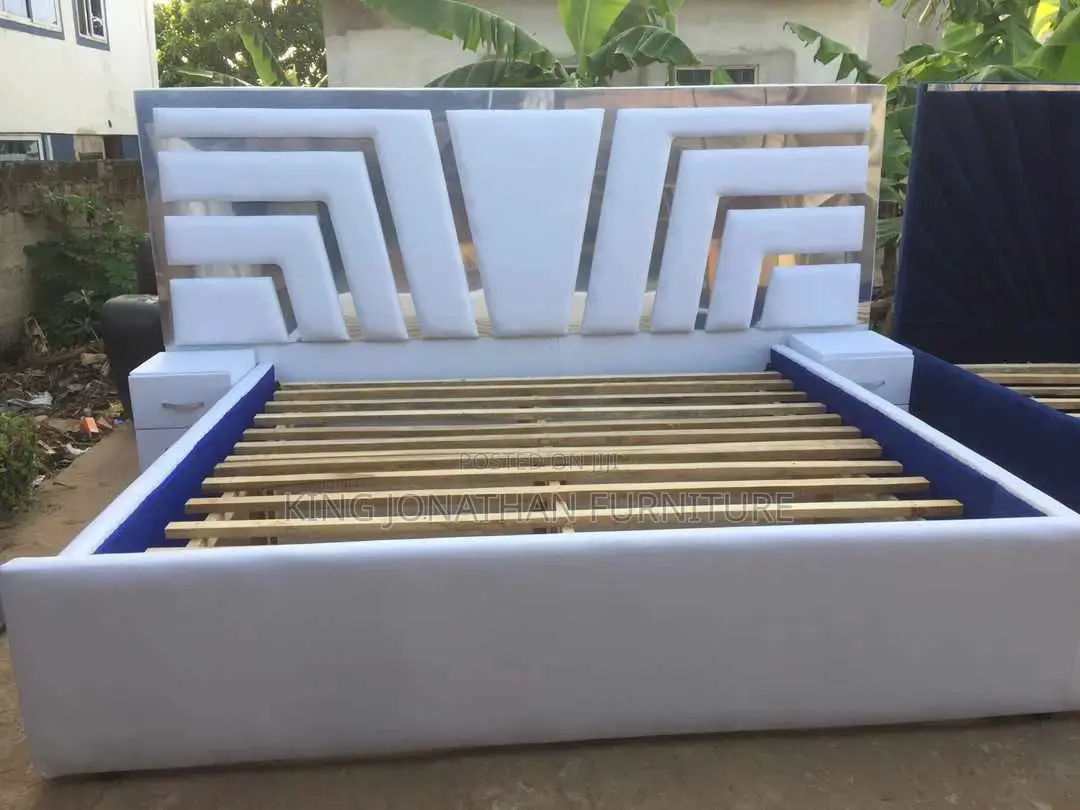 Majesty King Size Bed Frame And Side Drowars