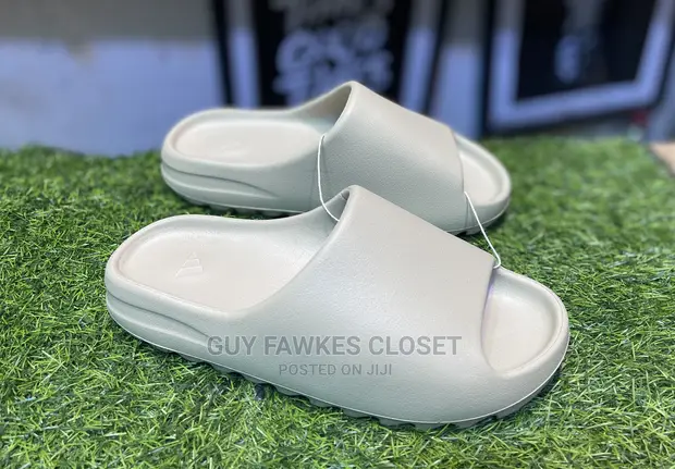 Adidas Yeezy Slides for sale - Guy Fawkes Closet  Price: GH 200 on  Jiji.com.gh [Kumasi Metropolitan]
