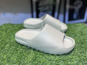 Adidas Yeezy Slides