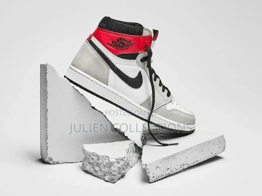 Jordan 1 Smoke