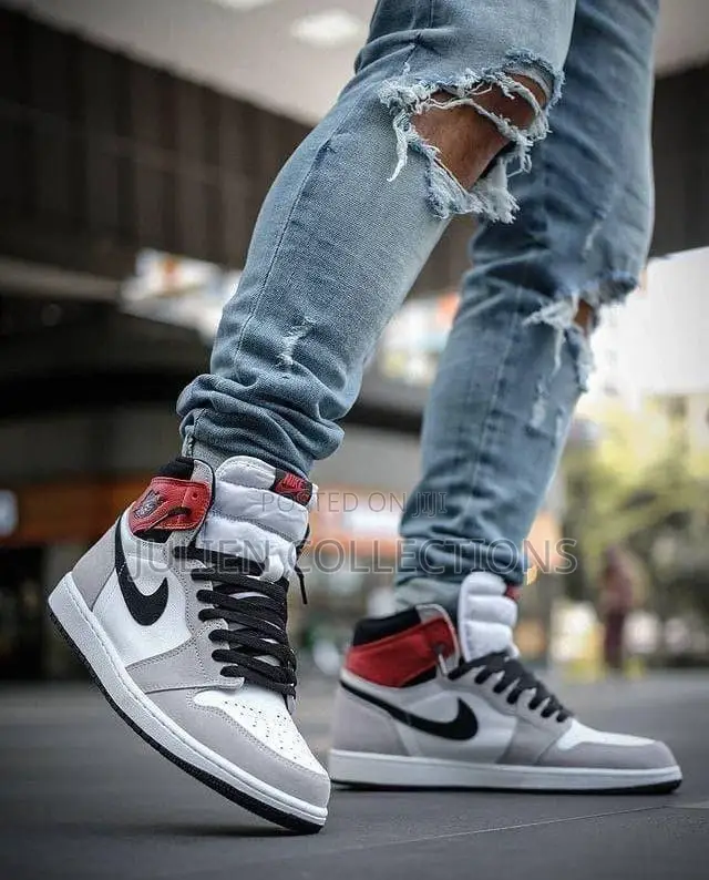Jordan 1 Smoke