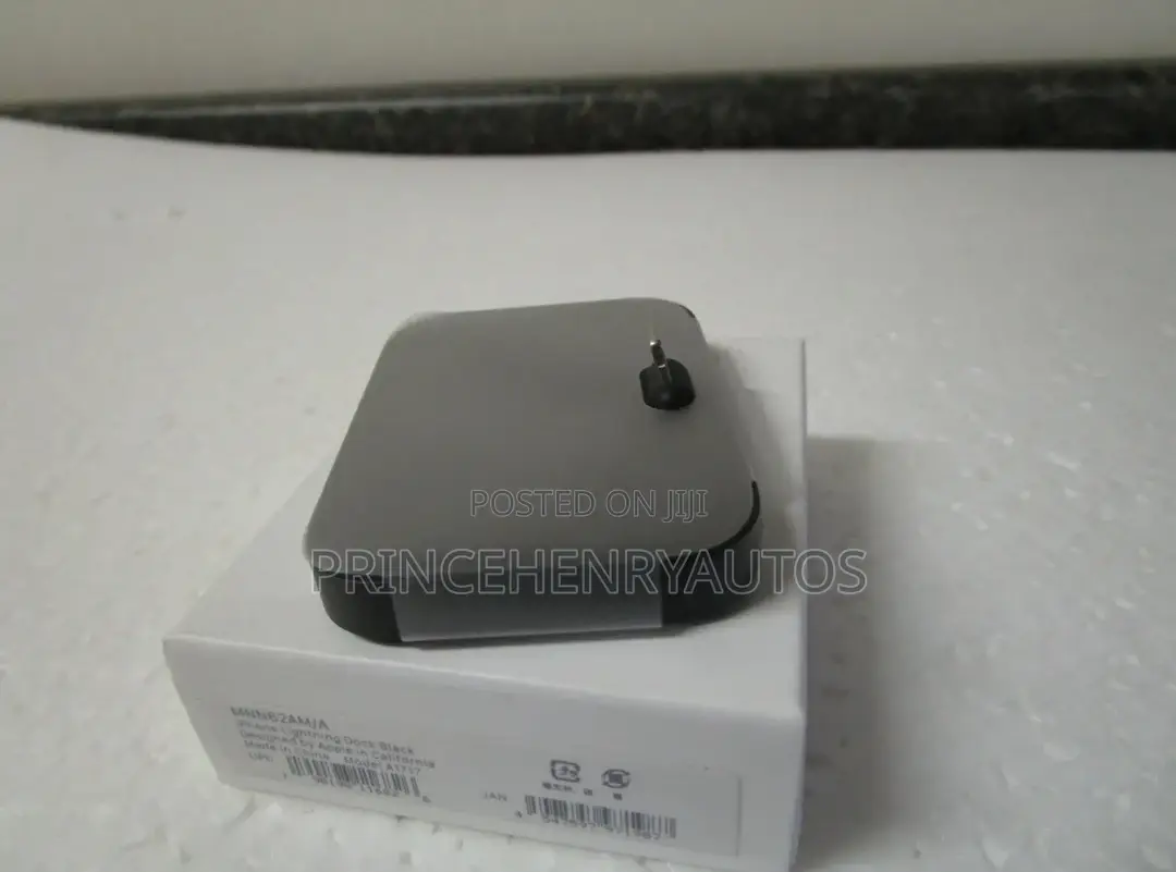 Apple MNN62AM/A iPhone Lightning Dock, Black