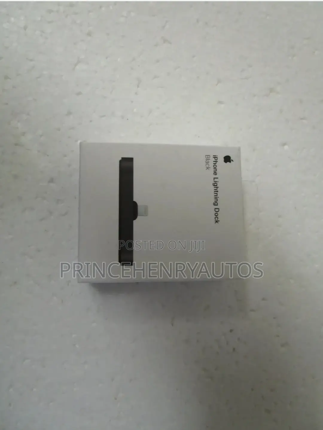 Apple MNN62AM/A iPhone Lightning Dock, Black