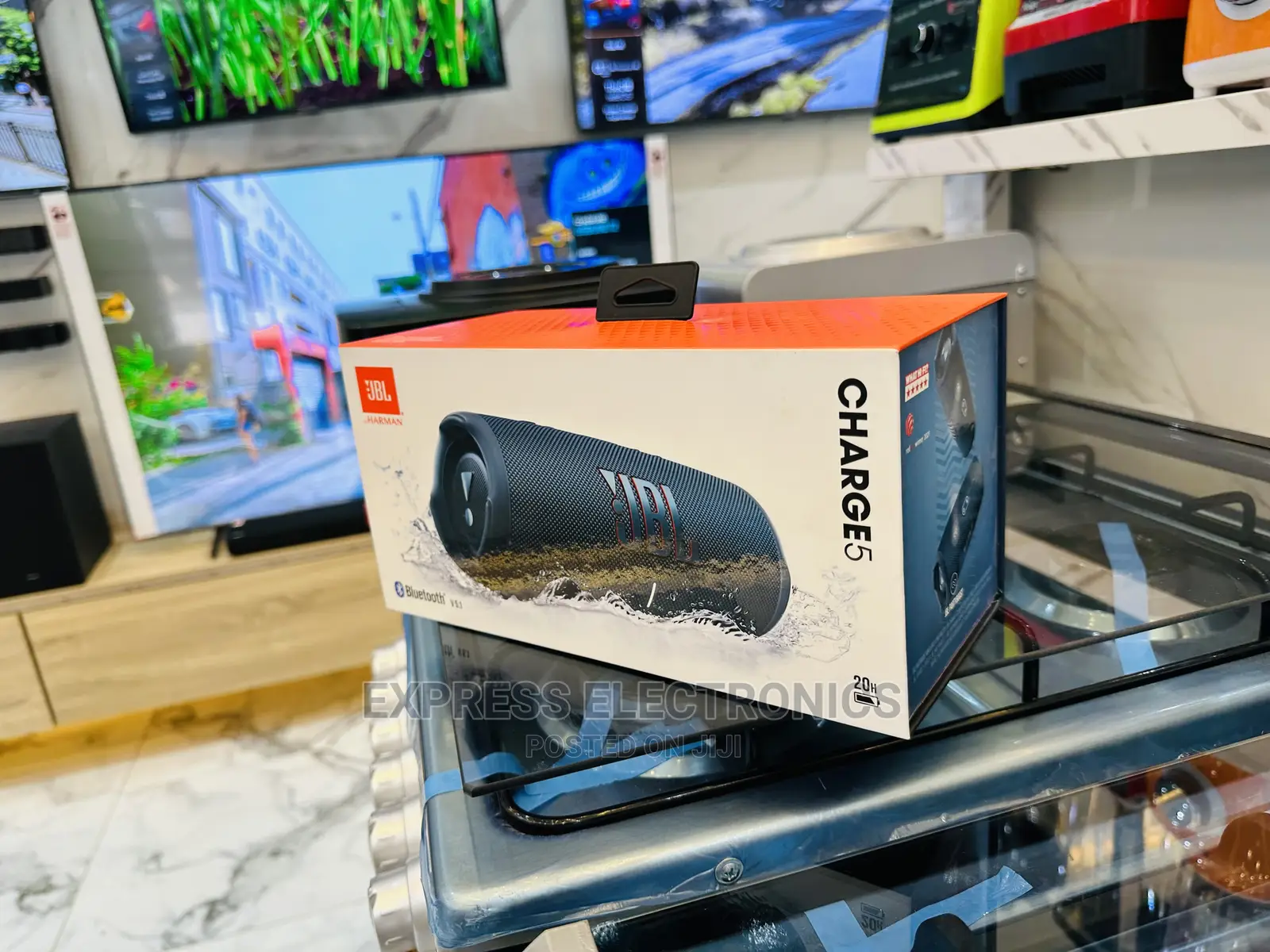 Bold JBL Original Pro Sound Bluetooth Charge 5