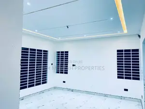 3bdrm House in Skm, Estate for Sale